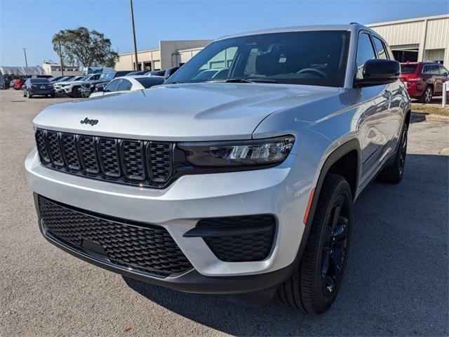 new 2025 Jeep Grand Cherokee car, priced at $34,675