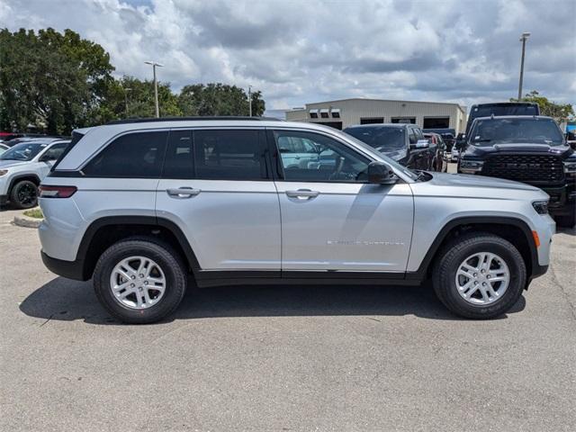 new 2024 Jeep Grand Cherokee car, priced at $34,420