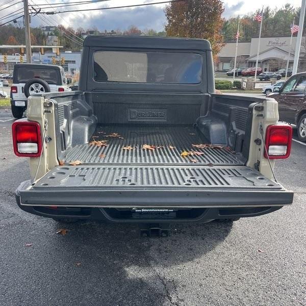 used 2022 Jeep Gladiator car, priced at $29,992