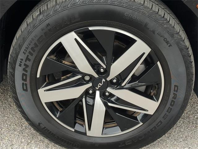 used 2023 Kia Sorento car, priced at $27,792