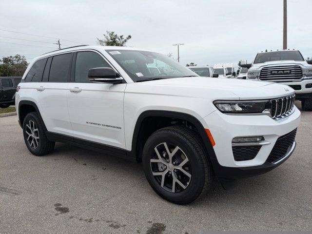 new 2025 Jeep Grand Cherokee car, priced at $39,997