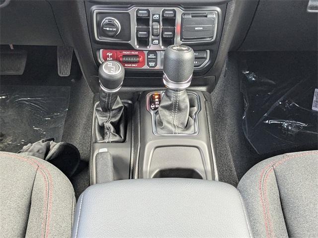 new 2025 Jeep Wrangler car, priced at $58,722