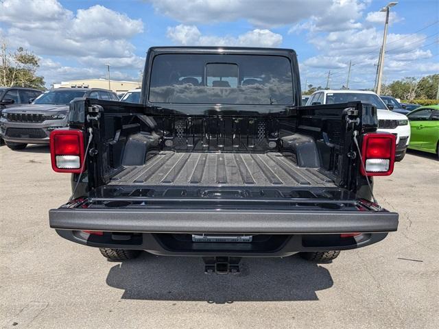 new 2025 Jeep Gladiator car, priced at $42,975