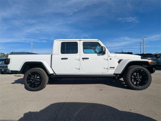 new 2025 Jeep Gladiator car, priced at $41,290