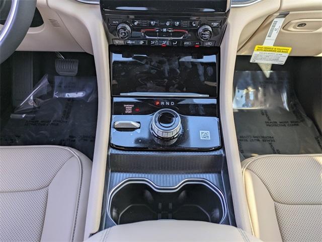 new 2025 Jeep Grand Cherokee car, priced at $43,960