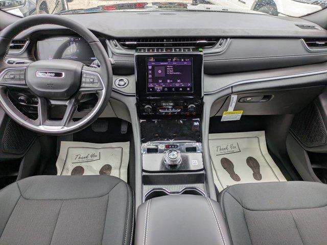 new 2025 Jeep Grand Cherokee car, priced at $35,470