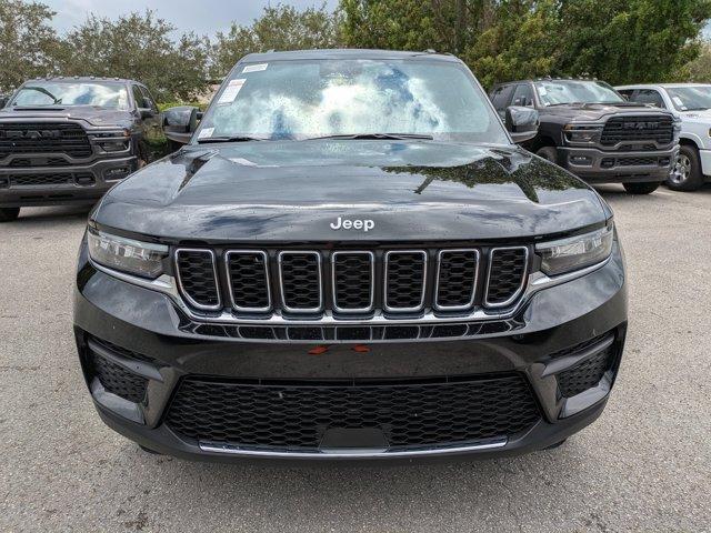 new 2025 Jeep Grand Cherokee car, priced at $35,470