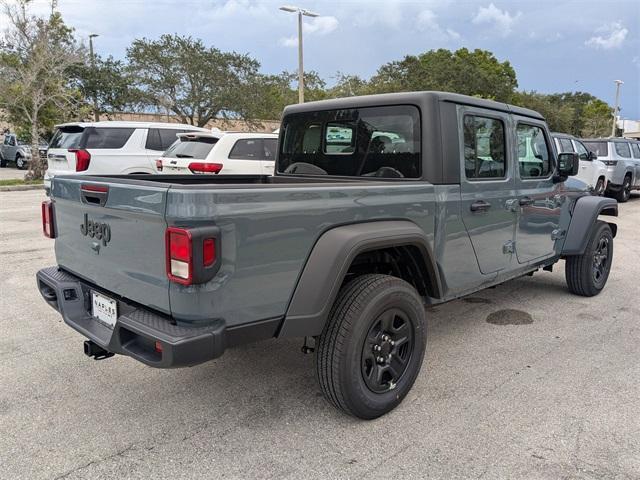 new 2025 Jeep Gladiator car, priced at $39,800