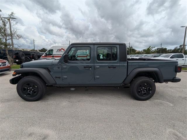 new 2025 Jeep Gladiator car, priced at $39,800