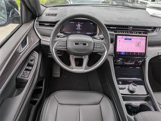new 2025 Jeep Grand Cherokee car, priced at $37,495