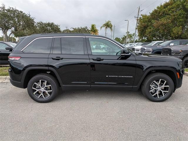 new 2025 Jeep Grand Cherokee car, priced at $37,495