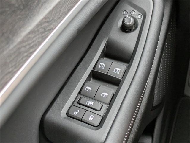 new 2025 Jeep Grand Cherokee car, priced at $37,495