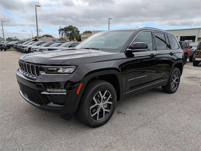 new 2025 Jeep Grand Cherokee car, priced at $37,495