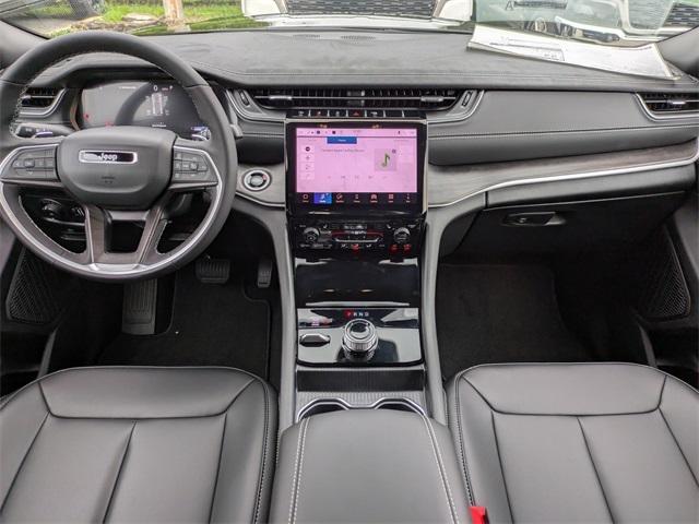 new 2025 Jeep Grand Cherokee car, priced at $37,495