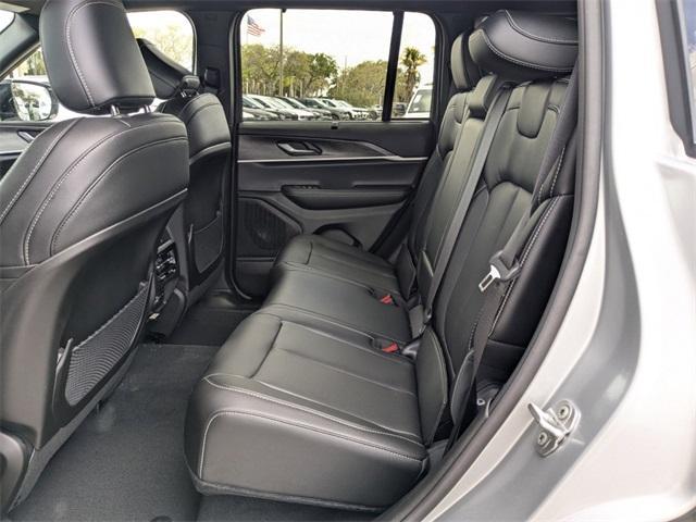 new 2025 Jeep Grand Cherokee car, priced at $39,960