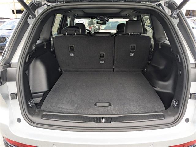 new 2025 Jeep Grand Cherokee car, priced at $39,960