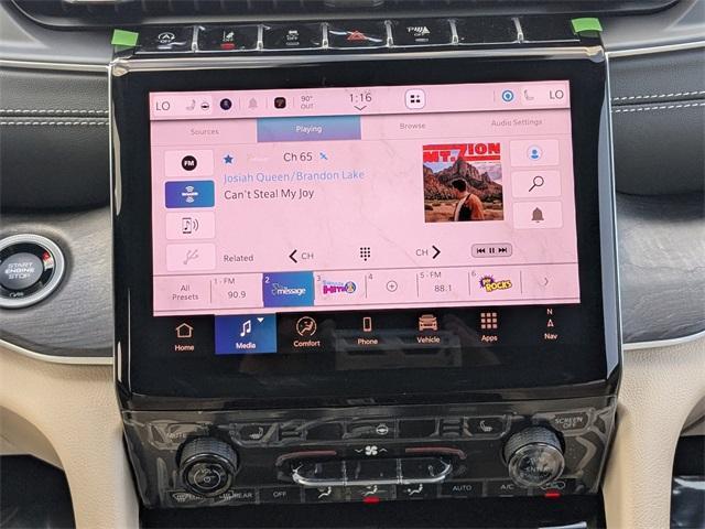 new 2025 Jeep Grand Cherokee car, priced at $41,990