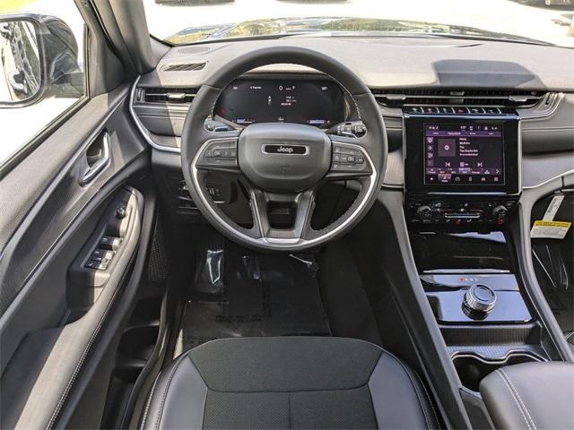 new 2025 Jeep Grand Cherokee car, priced at $42,370