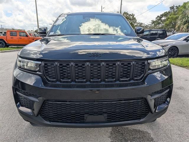 new 2025 Jeep Grand Cherokee car, priced at $42,370