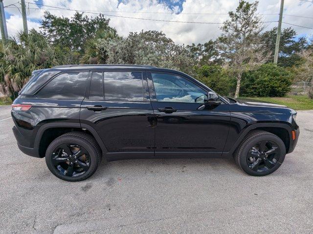 new 2025 Jeep Grand Cherokee car, priced at $42,370