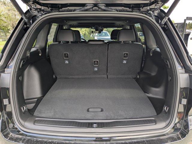 new 2025 Jeep Grand Cherokee car, priced at $42,370