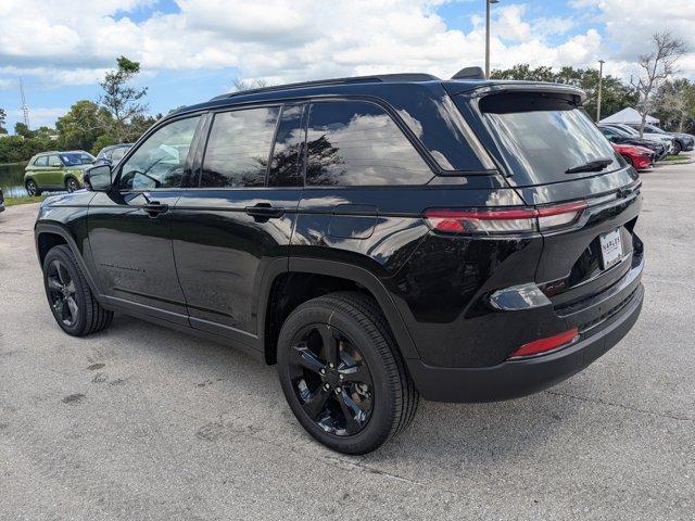 new 2025 Jeep Grand Cherokee car, priced at $42,370