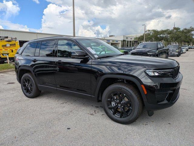 new 2025 Jeep Grand Cherokee car, priced at $36,925