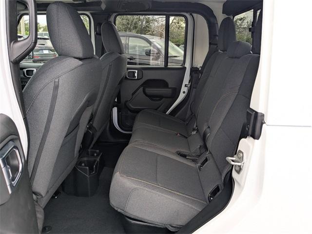 new 2025 Jeep Gladiator car, priced at $43,940