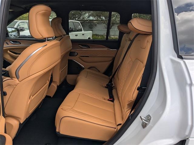 new 2025 Jeep Grand Cherokee car, priced at $63,429