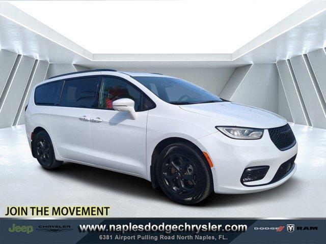 used 2021 Chrysler Pacifica Hybrid car, priced at $24,492