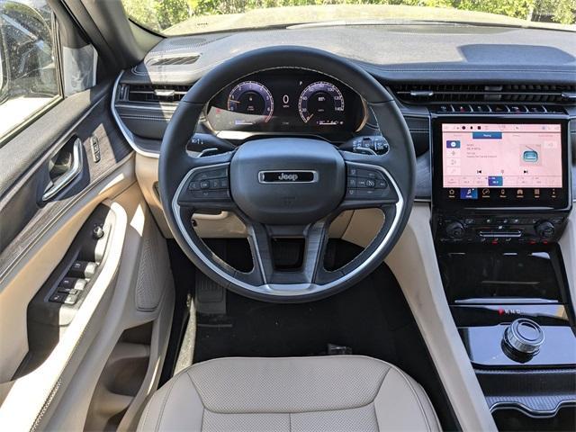new 2025 Jeep Grand Cherokee L car, priced at $39,935