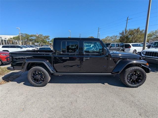 new 2025 Jeep Gladiator car, priced at $40,980