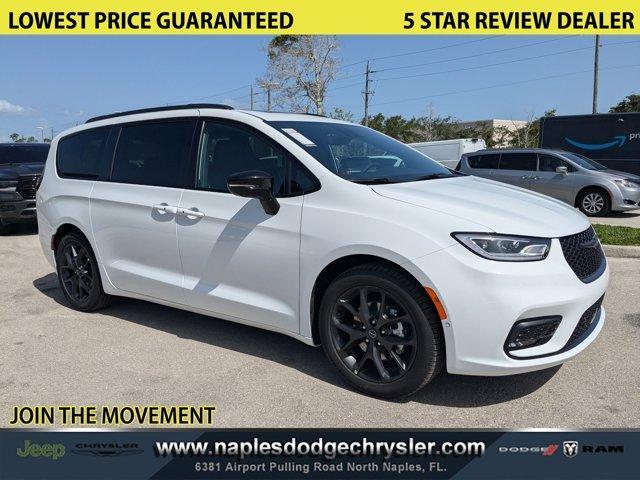 new 2025 Chrysler Pacifica car, priced at $53,731