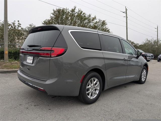 new 2025 Chrysler Pacifica car, priced at $41,920