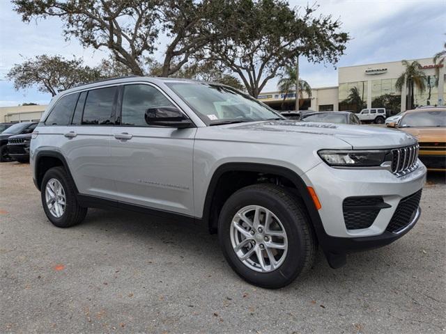 new 2025 Jeep Grand Cherokee car, priced at $42,570