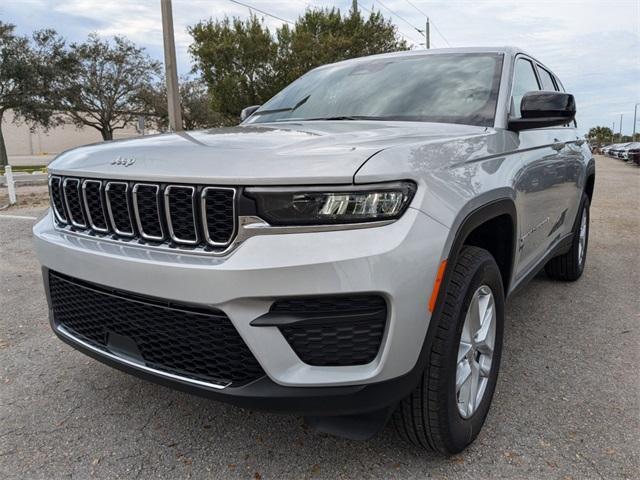 new 2025 Jeep Grand Cherokee car, priced at $42,570