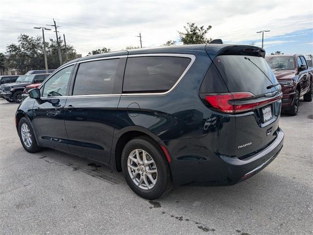 new 2025 Chrysler Pacifica car, priced at $41,920