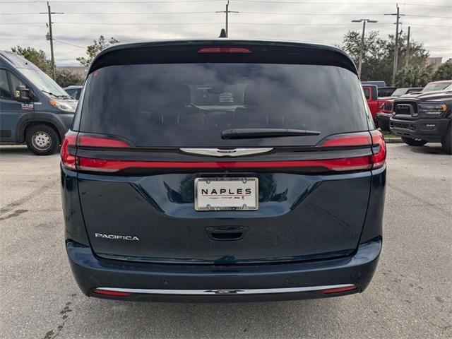 new 2025 Chrysler Pacifica car, priced at $41,920