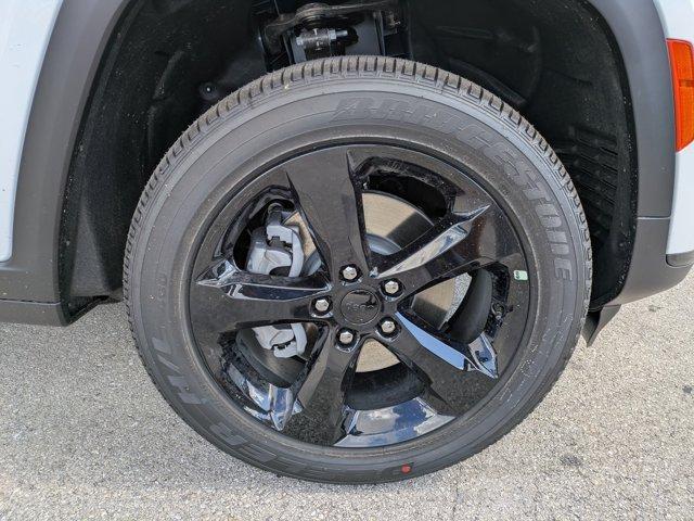 new 2025 Jeep Grand Cherokee L car, priced at $39,480