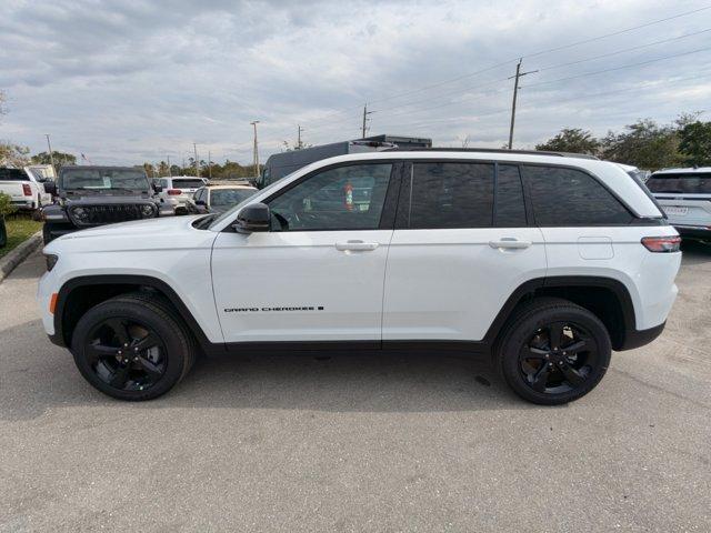 new 2025 Jeep Grand Cherokee car, priced at $33,980
