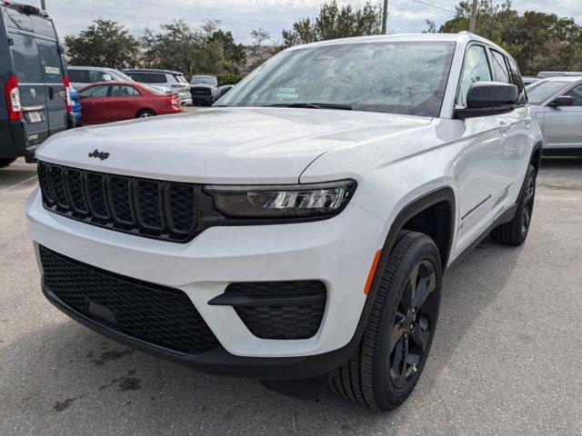 new 2025 Jeep Grand Cherokee car, priced at $33,980