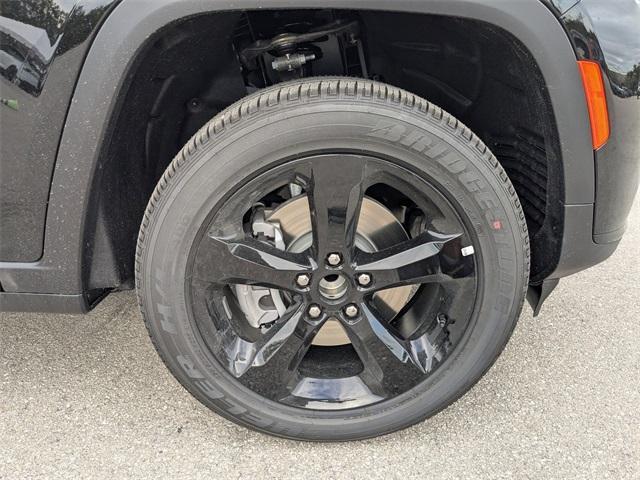 new 2025 Jeep Grand Cherokee L car, priced at $39,870