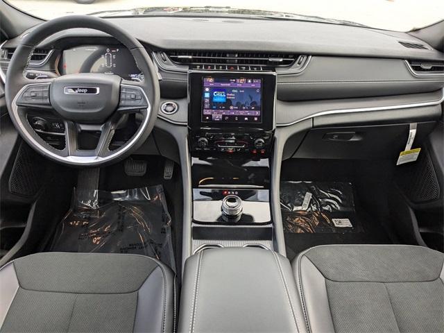 new 2025 Jeep Grand Cherokee L car, priced at $39,870