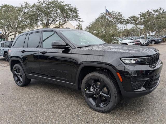 new 2025 Jeep Grand Cherokee car, priced at $39,975