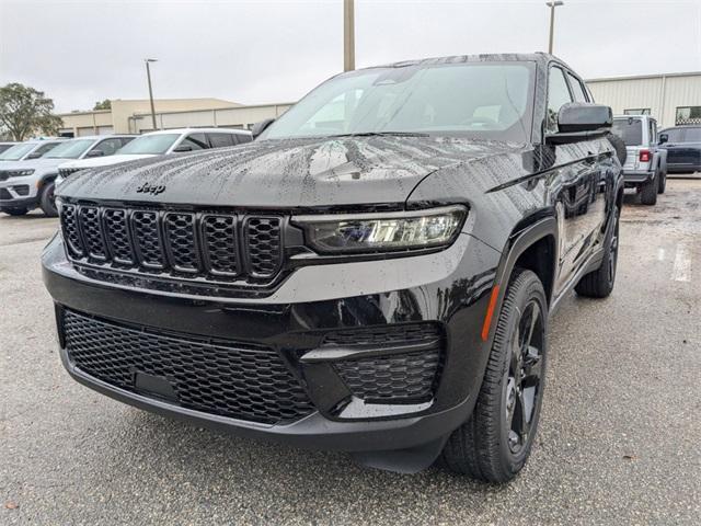 new 2025 Jeep Grand Cherokee car, priced at $39,975