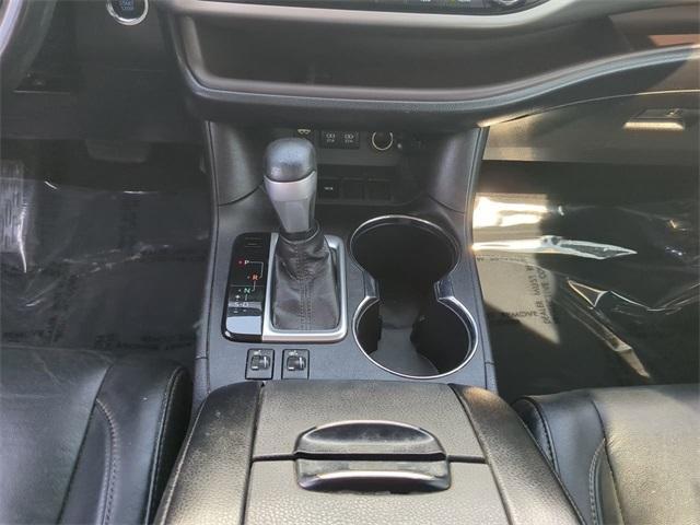 used 2018 Toyota Highlander car, priced at $19,994