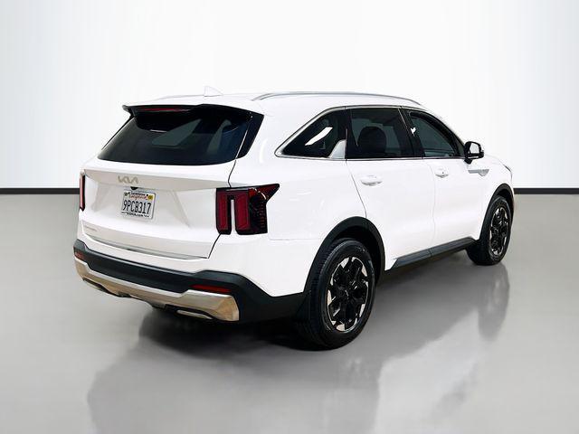 used 2024 Kia Sorento car, priced at $29,610