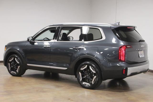 used 2024 Kia Telluride car, priced at $39,999