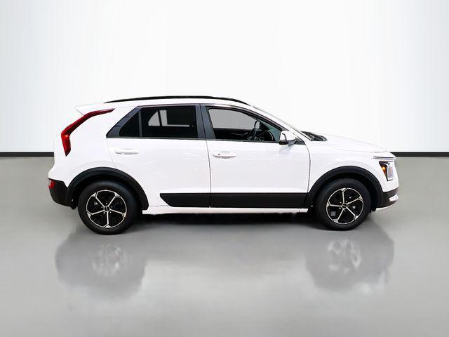 new 2025 Kia Niro car, priced at $30,235