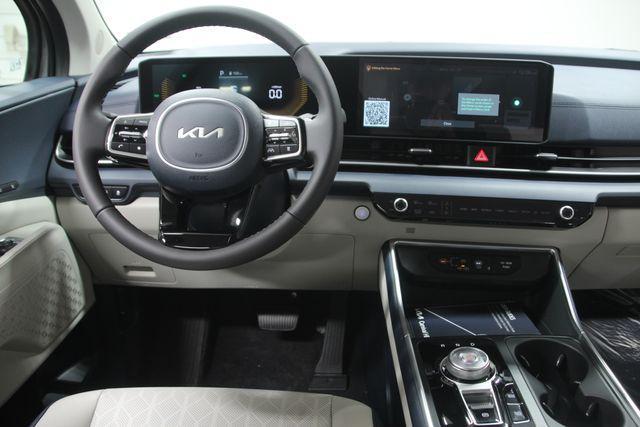 new 2025 Kia Carnival Hybrid car, priced at $44,730